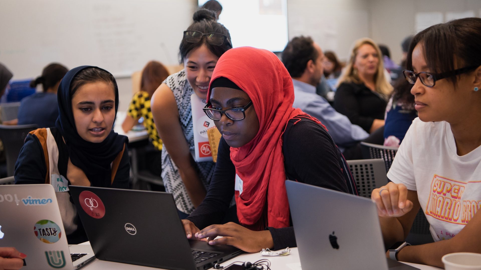 Breakthrough Tech Program Program Helps Women Enter and Thrive in a Male-Dominated Field - data.org