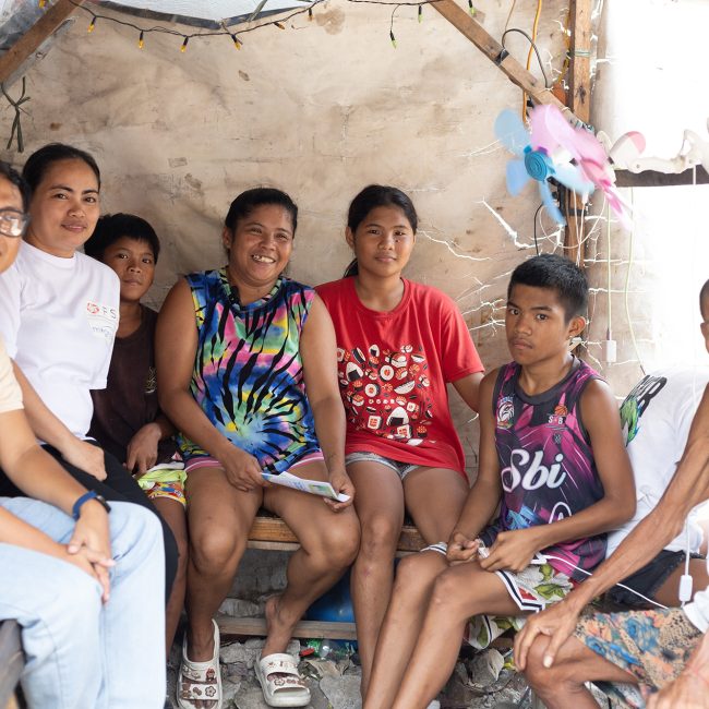 Migrasia-Team-with-client-repatriated-from-Saudi-Arabia-and-reunited-with-her-family
